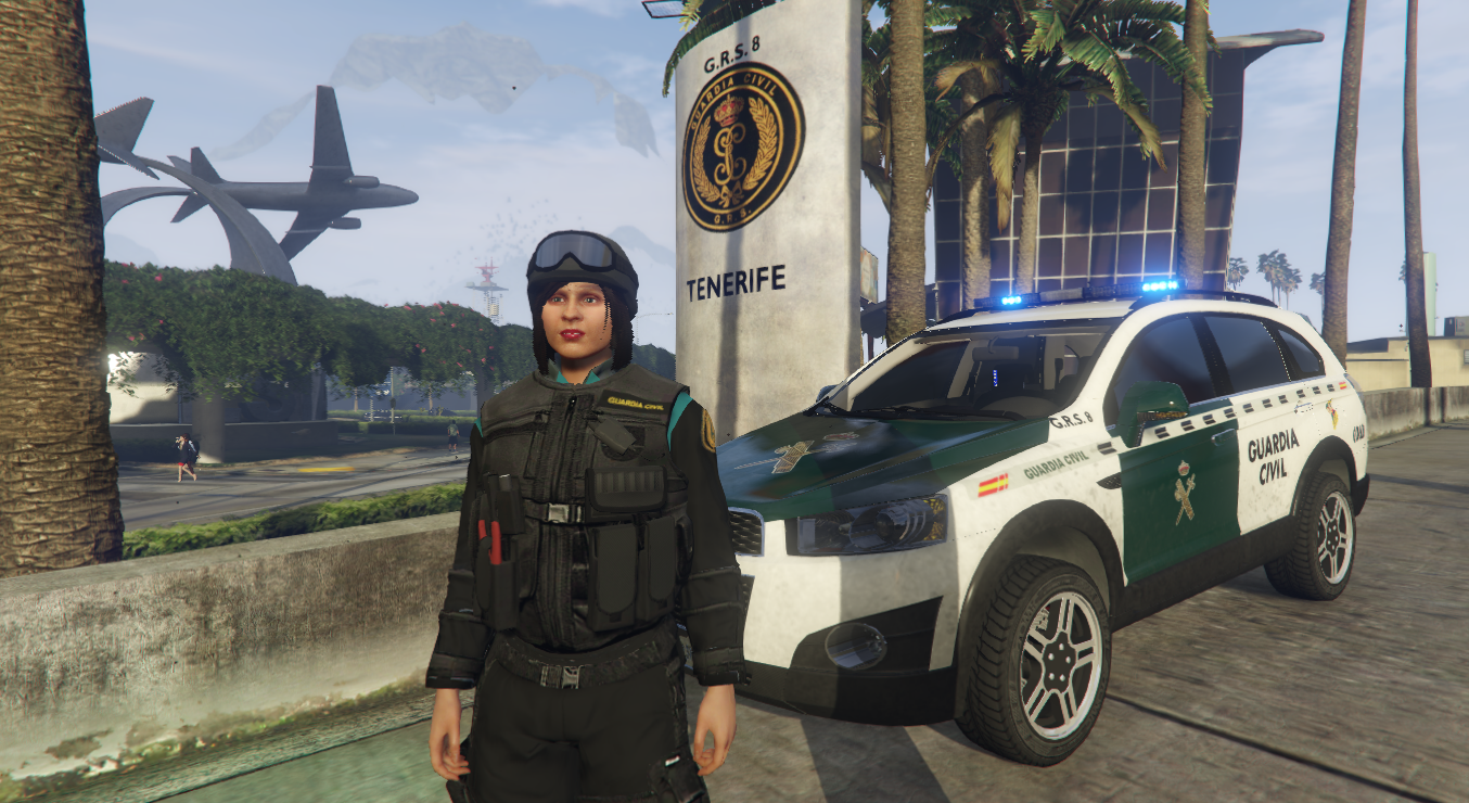 POLICÍA NACIONAL NUEVOS UNIFORMES - HOMBRE Y MUJER - GTA5-Mods.com