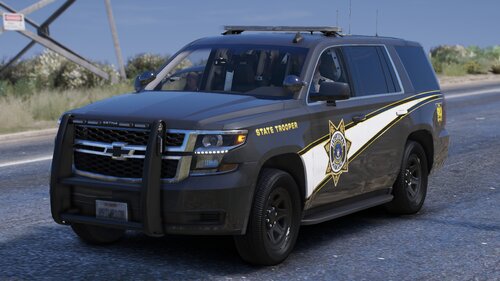 Could contain: vehicle, land vehicle, outdoor, wheel, tire, sky, auto part, sport utility vehicle, bumper, grille, compact sport utility vehicle, range rover, road, ford, land rover, chevrolet, general motors, ground, parked, car, suv