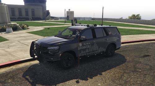 Could contain: wheel, vehicle, land vehicle, outdoor, sky, tire, transport, ground, auto part, automotive tire, sport utility vehicle, road, car, parked, jeep, grass, parking