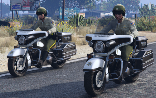 Could contain: outdoor, vehicle, wheel, motorcycle, tire, land vehicle, road, auto part, person, clothing, motorbike, man, helmet, motorcycle helmet, cruiser, automotive tire, fender, fuel tank, motorcycle fairing, riding, ground, motorcycling, street