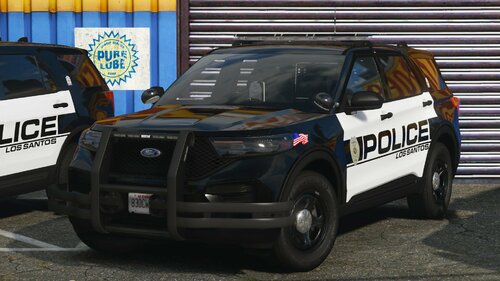 Could contain: vehicle, land vehicle, text, tire, wheel, auto part, bumper, sport utility vehicle, outdoor, automotive exterior, motor vehicle, transport, compact sport utility vehicle, vehicle registration plate, fender, automotive tire, ford, mitsubishi, crossover suv, automotive luggage rack, roof rack, car, road, police, van, parked, street